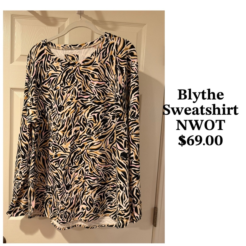 Lilly Pulitzer Black and Cream Patterned Sweatshirt